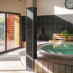 Hotel apartamentowy Dormio Les Portes Du Grand Massif Flaine